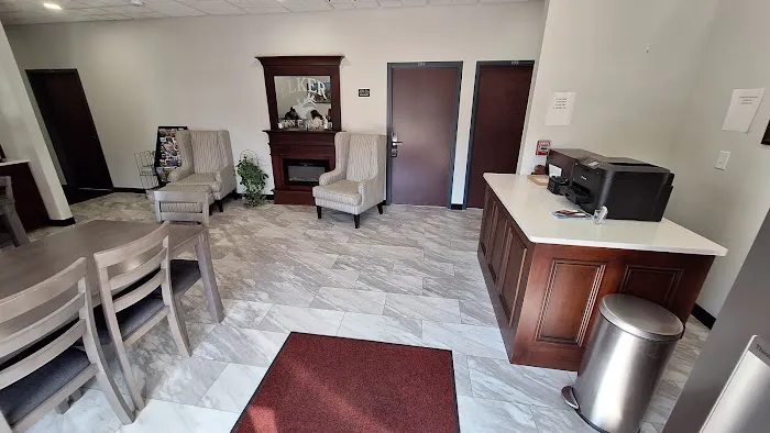Elker Inn & Suites 4