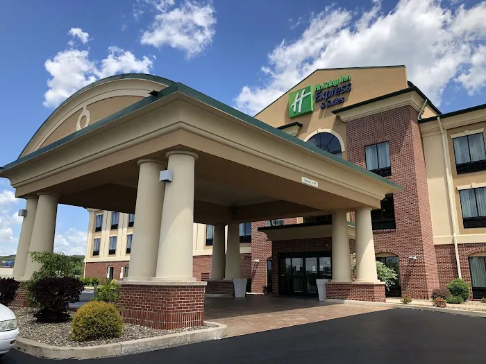 Holiday Inn Express & Suites Clearfield, an IHG Hotel 4