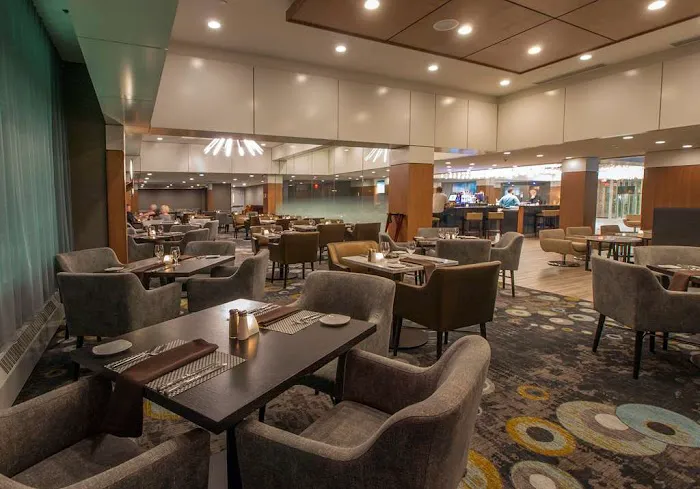 DoubleTree by Hilton Hotel Niagara Falls New York 4