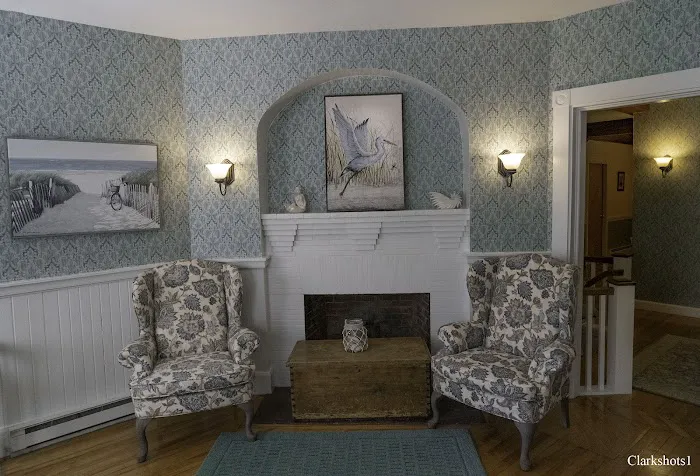 Hillcrest Inn Resort 4