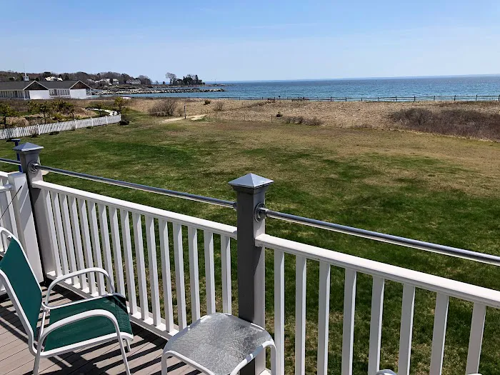 Seaside Inn 4