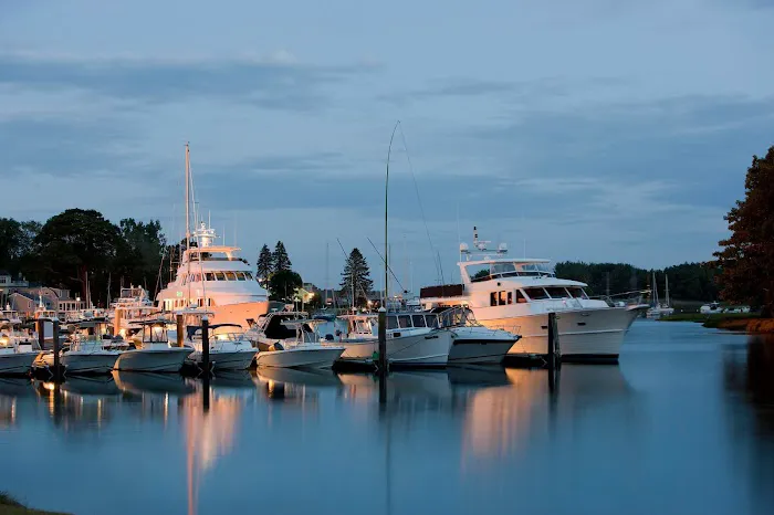 Yachtsman Hotel & Marina Club 5