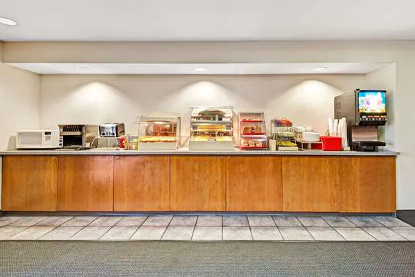 Ramada by Wyndham Saco/Old Orchard Beach Area 4