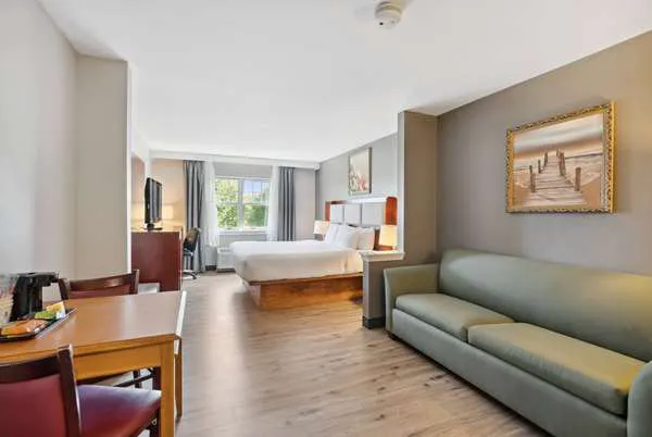 Ramada by Wyndham Saco/Old Orchard Beach Area 4