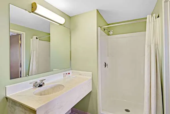 Ramada by Wyndham Saco/Old Orchard Beach Area 4