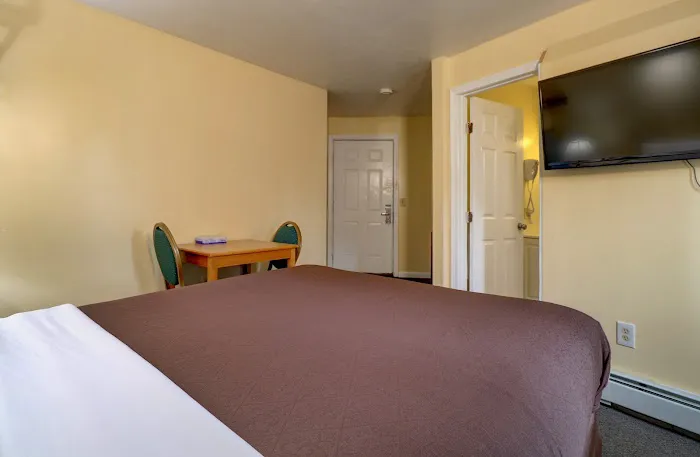 Classic Inn Saco Old Orchard Beach Maine 4
