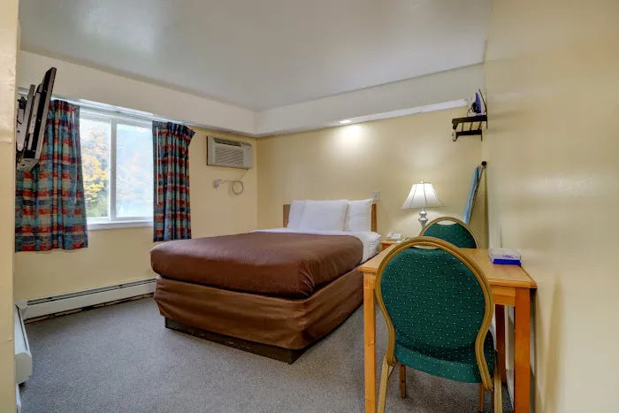 Classic Inn Saco Old Orchard Beach Maine 4