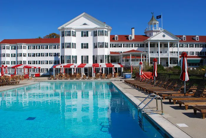 The Colony Hotel 5