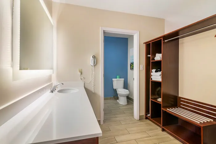 Ogunquit River Inn & Suites, Ogunquit Resort Collection 4