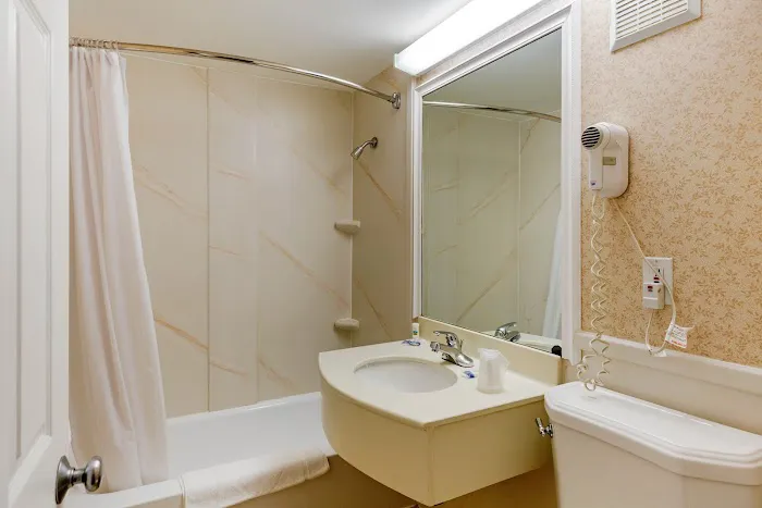 Ogunquit Hotel & Suites, Ogunquit Resort Collection 4