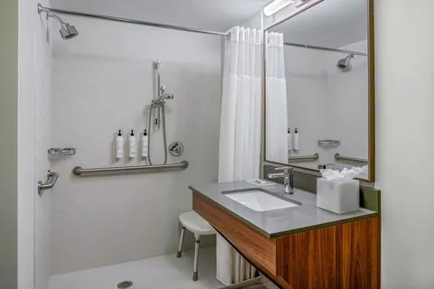 Fairfield Inn & Suites Brunswick Freeport 5