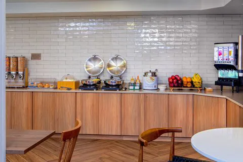 Fairfield Inn & Suites Brunswick Freeport 5