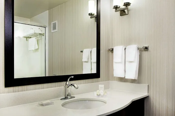 Hilton Garden Inn Portland Airport 5