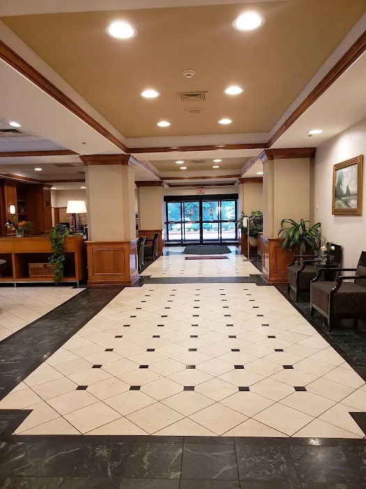 Clarion Hotel Airport 5