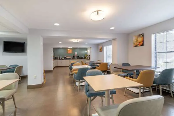 Comfort Inn Airport 4