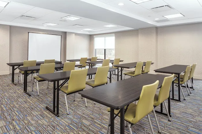 Holiday Inn Express & Suites South Portland by IHG 4