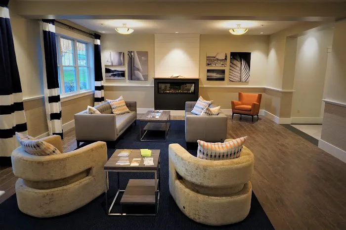 Belfast Harbor Inn 4