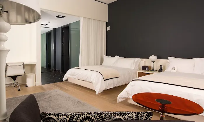 Ames Boston Hotel, Curio Collection by Hilton 5