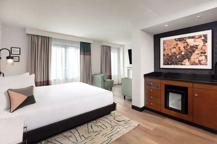 Pennyweight Hotel Boston, Curio Collection by Hilton 5