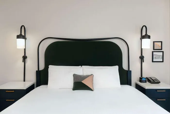Pennyweight Hotel Boston, Curio Collection by Hilton 5