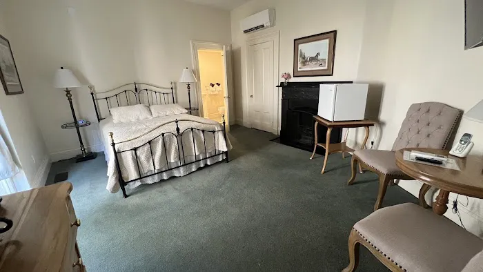 Curwen House - The Salem Inn 4