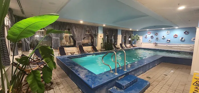 Salem Waterfront Hotel & Suites 4