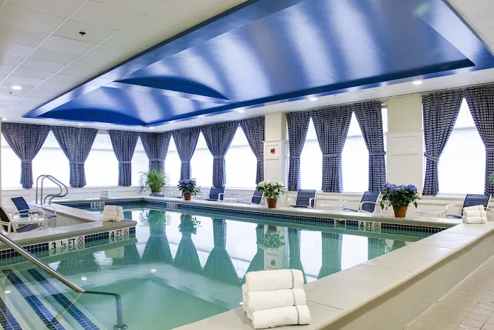Salem Waterfront Hotel & Suites 4
