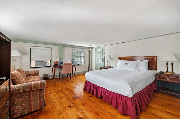 Fidelia Bridges Guest House - Hawthorne Hotel 4
