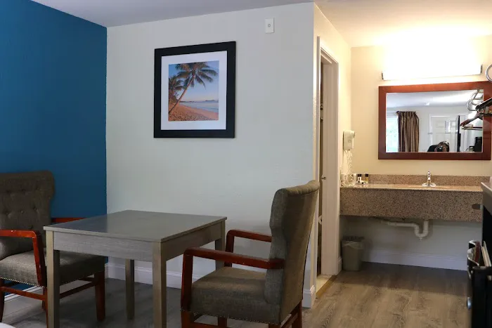Sunbird Cape Cod Resort 5