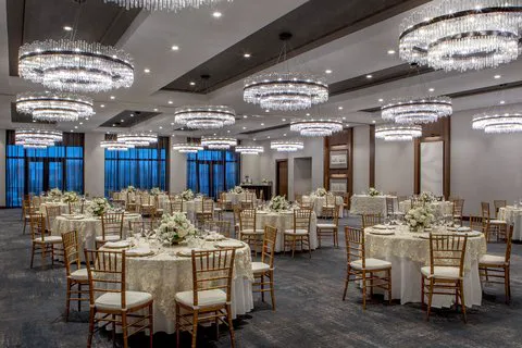 The Artisan at Tuscan Village, a Tribute Portfolio Hotel 4