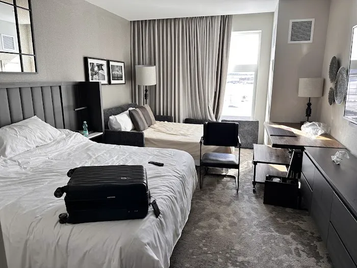 The Artisan at Tuscan Village, a Tribute Portfolio Hotel 4