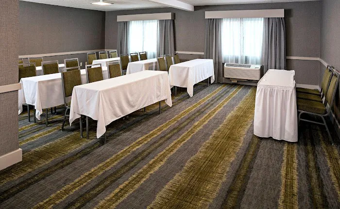 Holiday Inn Salem (I-93 at Exit 2) by IHG 4