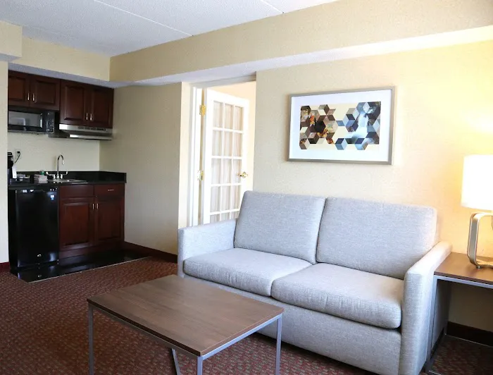 Holiday Inn Salem (I-93 at Exit 2) by IHG 4
