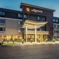 La Quinta Inn & Suites by Wyndham Salem NH ico