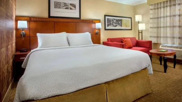 Sonesta Select Boston Danvers 4