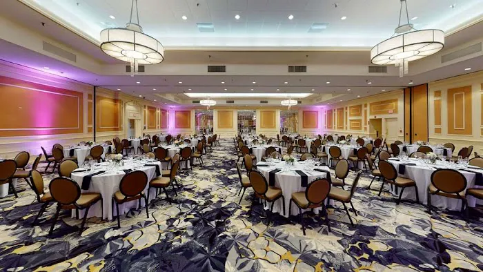 DoubleTree by Hilton Hotel Boston North Shore 4