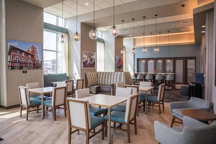 Hampton Inn & Suites Erie Bayfront 4