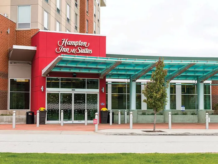 Hampton Inn & Suites Erie Bayfront 4