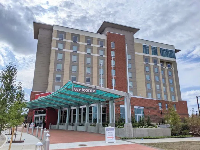 Hampton Inn & Suites Erie Bayfront 4