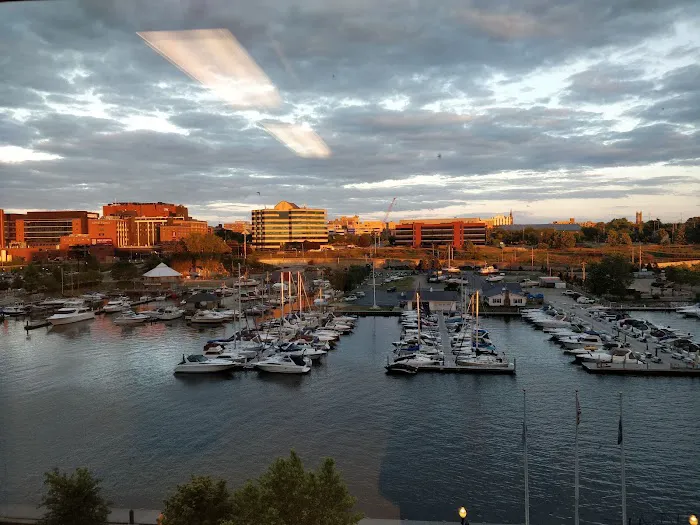 Sheraton Erie Bayfront Hotel 4