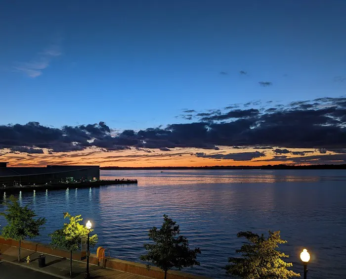 Sheraton Erie Bayfront Hotel 4