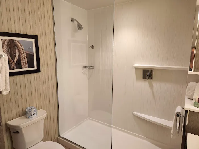 Sheraton Erie Bayfront Hotel 4