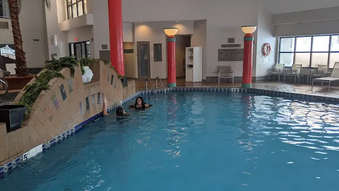 Country Inn & Suites by Radisson, Erie, PA 4