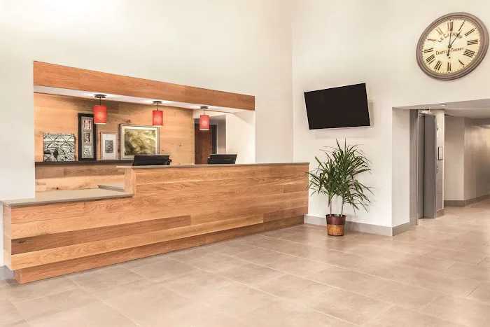 Country Inn & Suites by Radisson, Erie, PA 4
