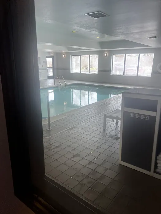 Spark by Hilton Erie 4