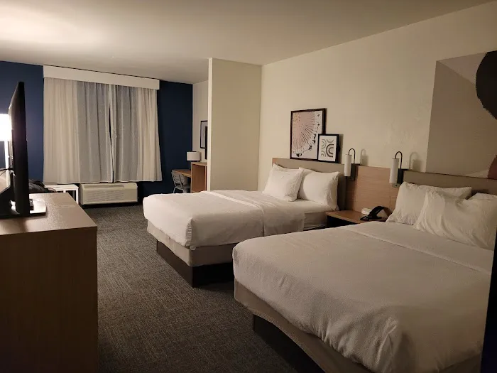 Spark by Hilton Erie 4