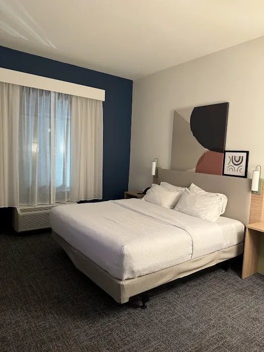 Spark by Hilton Erie 4