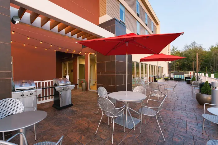 Home2 Suites by Hilton Erie, PA 4