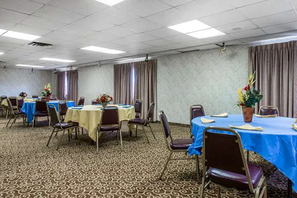 Quality Inn & Suites 4