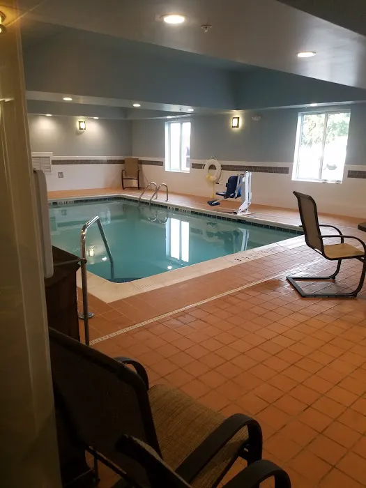 Candlewood Suites Erie, an IHG Hotel 4